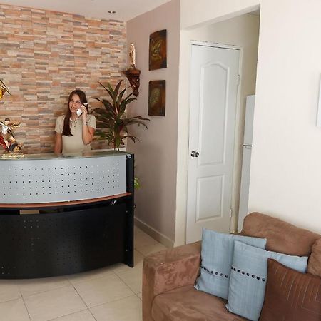 Hostal Gemar Panama City Exterior photo