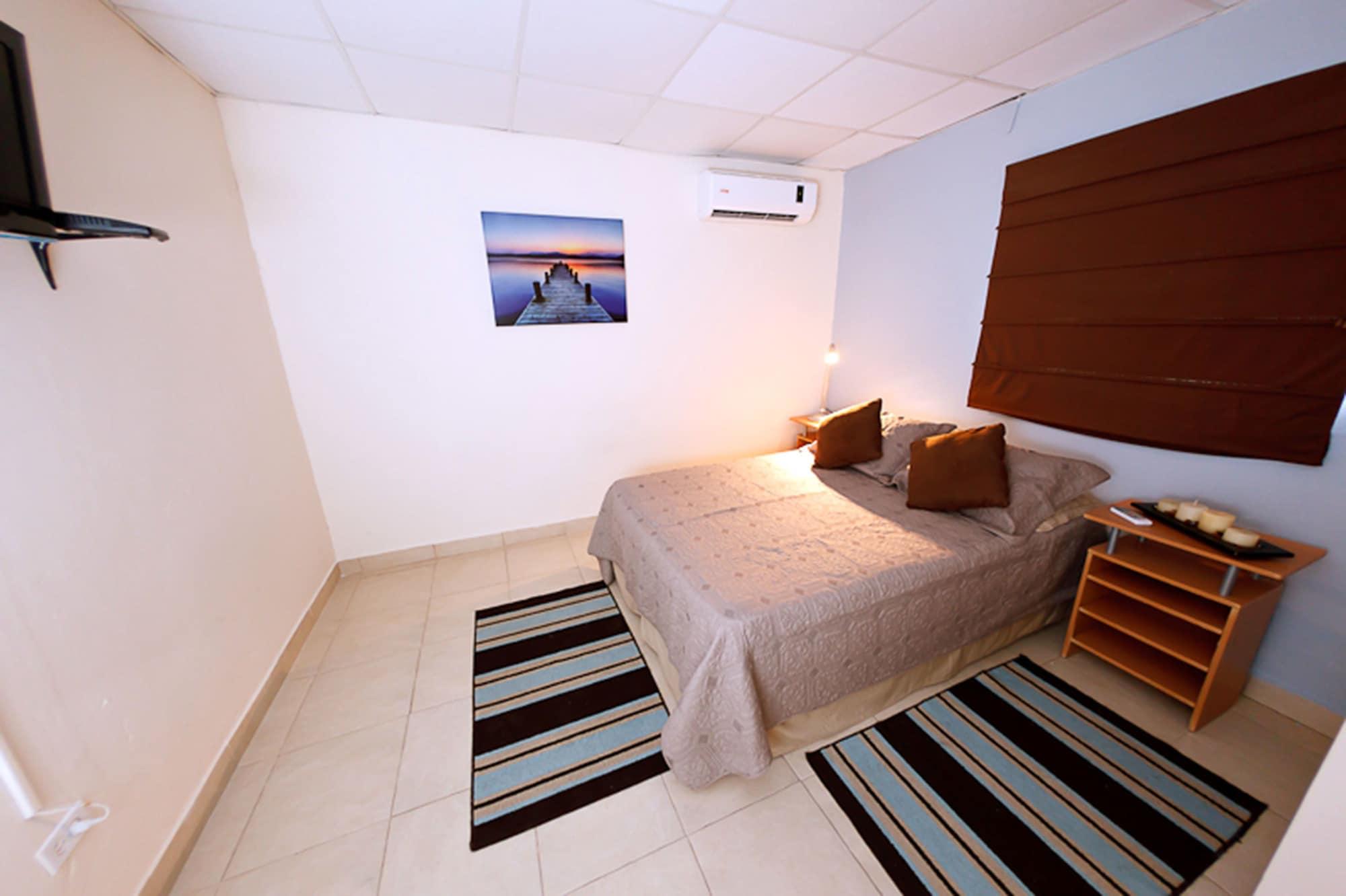 Hostal Gemar Panama City Exterior photo